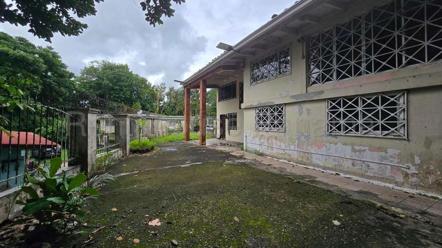 Venta de Casa con 750 m2 de Terreno en Ancón 27-2787GG