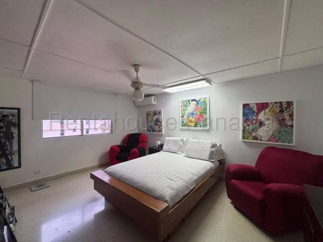 Se vende casa de 3 Niveles en Obarrio GCEA27-216 - Imagen 10