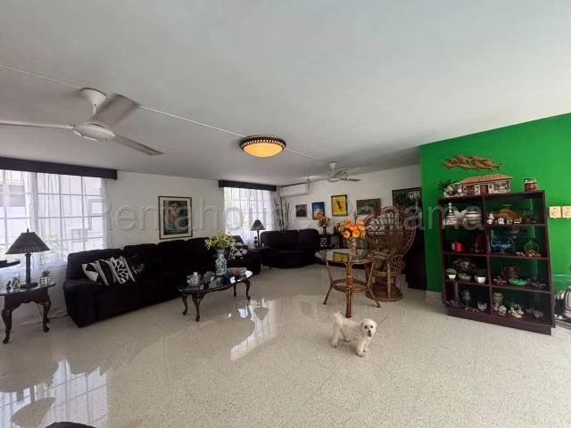 Se vende casa de 3 Niveles en Obarrio GCEA27-216 - Imagen 7