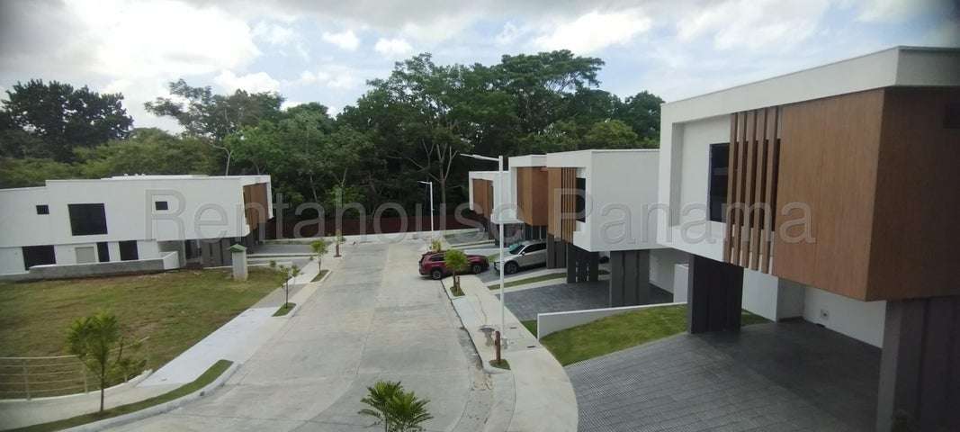Se vende casa en Albrook GCEA26-4807