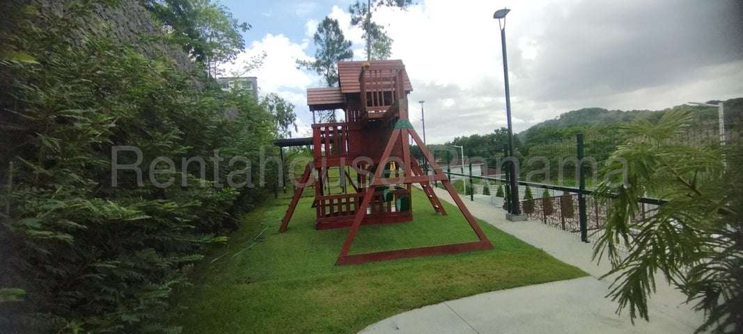 Se vende casa en Albrook GCEA26-4807