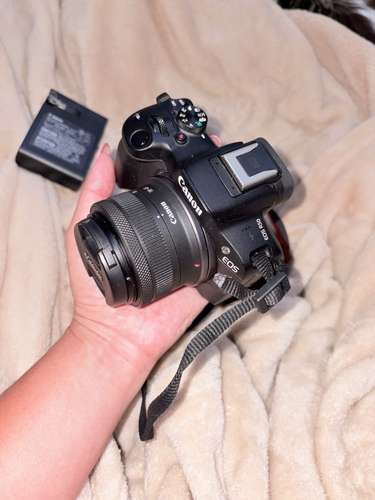 Cámara Canon último modelo, poco uso.  - Imagen 8