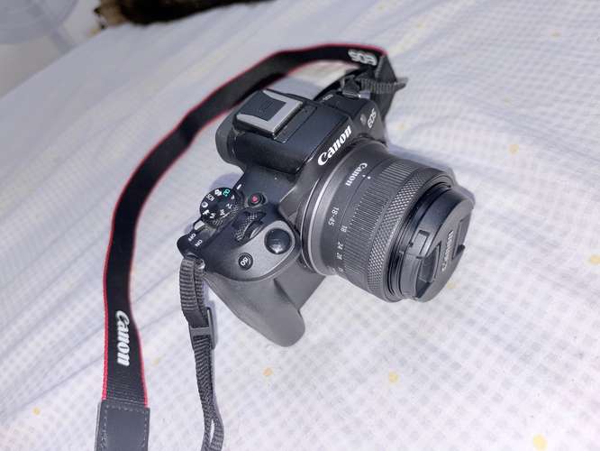 Cámara Canon último modelo, poco uso.  - Imagen 4