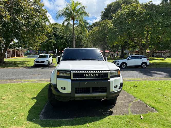 Toyota Land Cruiser Prado 2025 