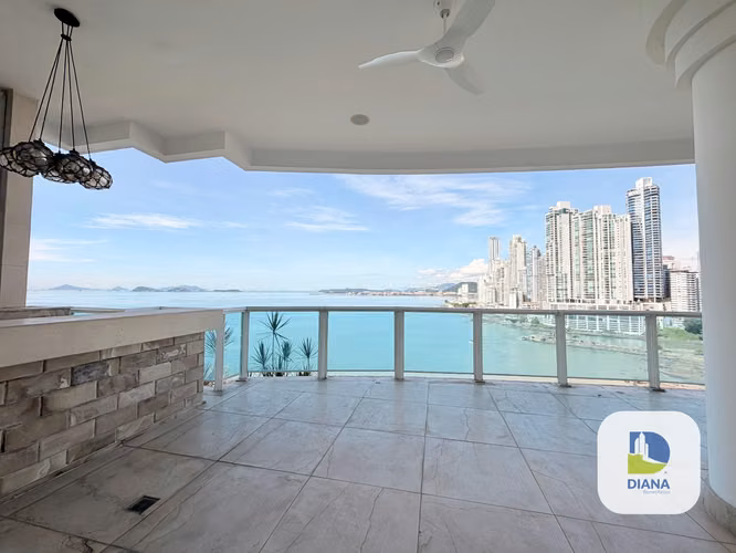 Venta de apartamento en Punta Pacífica 