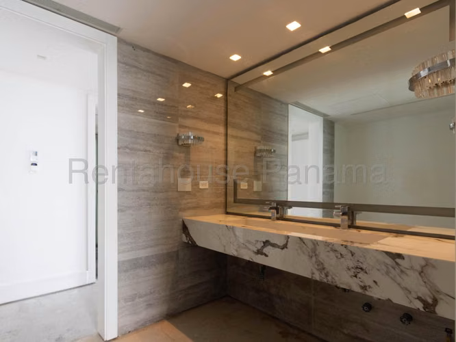 Venta de Apartamento de Lujo en PH Yoo and Arts 27-2810GG