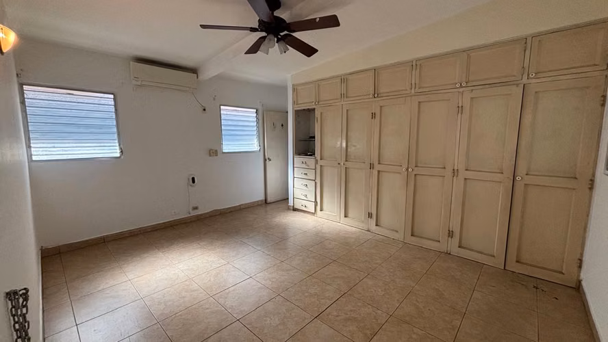 CASA EN VENTA EN CHANS | AMPLIA, REMODELADA Y CON GRAN PATIO TRASERO - RM - Imagen 13