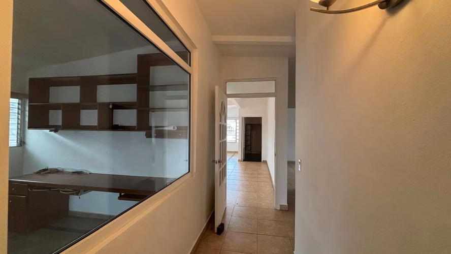 CASA EN VENTA EN CHANS | AMPLIA, REMODELADA Y CON GRAN PATIO TRASERO - RM - Imagen 6