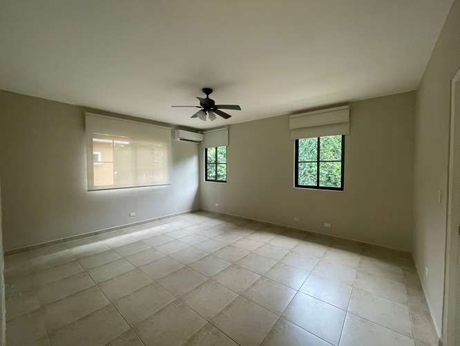 ALQUILER — CASA CON TERRAZA Y PATIO EN CLAYTON