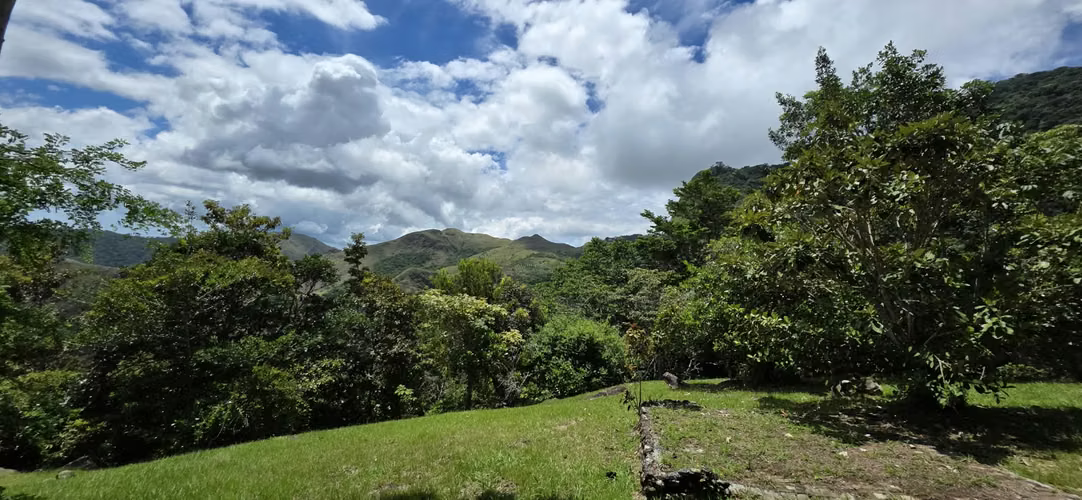 Terreno de Montaña con Vistas Panorámicas al Mar y las Montañas, Cerca de Coronado - Imagen 3