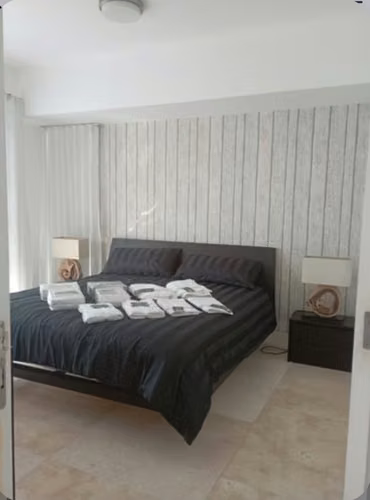 VENTA DE APARTAMENTO AMOBLADO EN AV. BALBOA PH YOO, 2 REC, 165M2 TC - Imagen 9