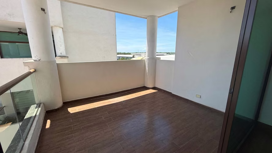 REMATE DE APARTAMENTO EN VENTA – PH COSTAMARE, COSTA SUR - JS - Imagen 3