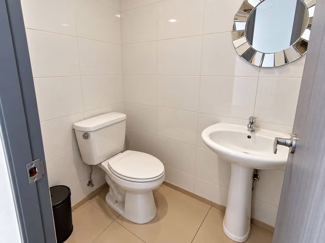 ALQUILO LOCAL COMERCIAL EN VIA BRASIL – $2,000** - Imagen 5