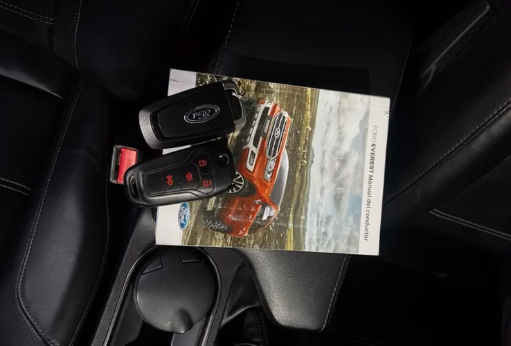 FORD EVERETS AÑO 2019 AUTOMÁTICA 4X4 TURBO DIESEL MOTOR 3.2 UNICO DUEÑO PERFECTAS CONDICIONES - Imagen 7
