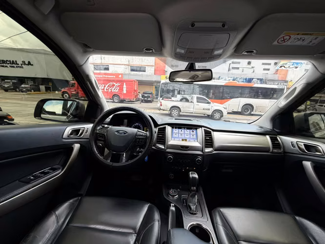 FORD EVERETS AÑO 2019 AUTOMÁTICA 4X4 TURBO DIESEL MOTOR 3.2 UNICO DUEÑO PERFECTAS CONDICIONES - Imagen 8
