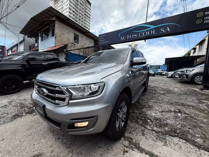 FORD EVERETS AÑO 2019 AUTOMÁTICA 4X4 TURBO DIESEL MOTOR 3.2 UNICO DUEÑO PERFECTAS CONDICIONES - Imagen 3