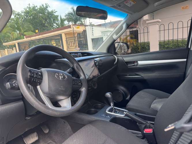 Toyota Hilux 2024 AUTOMÁTICO  - Imagen 10
