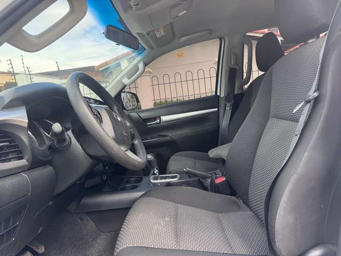 Toyota Hilux 2024 AUTOMÁTICO  - Imagen 9