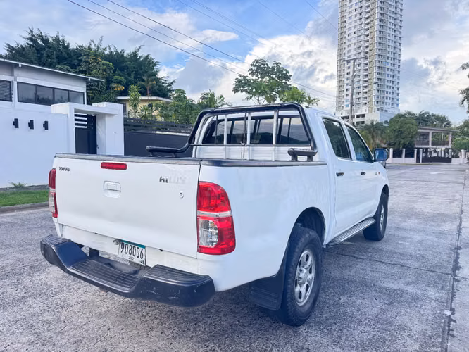 Toyota Hilux 2012 