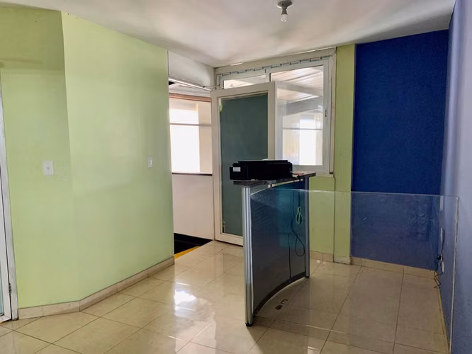 Venta Galera con Oficinas 550 m2 cerca del Corredor Sur Versalles - ALYC 26-9046 - Imagen 11
