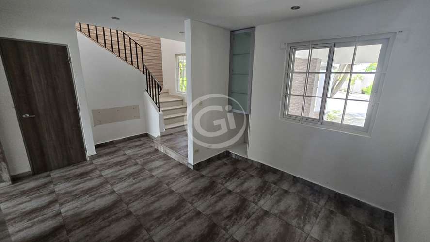 Venta Casa Lyon con Apartamento Anexo Quintas de Versalles - Imagen 7
