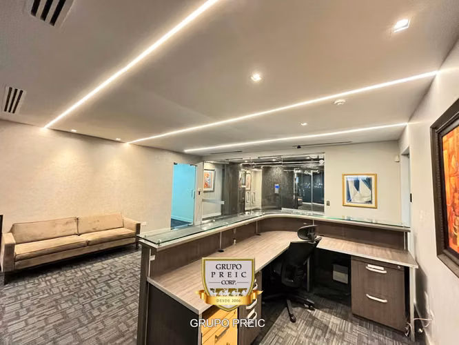 OFICINA EN ALQUILER - PH PAN AMERICAN PLAZA - 938 MTS - AMOBLADO - DL