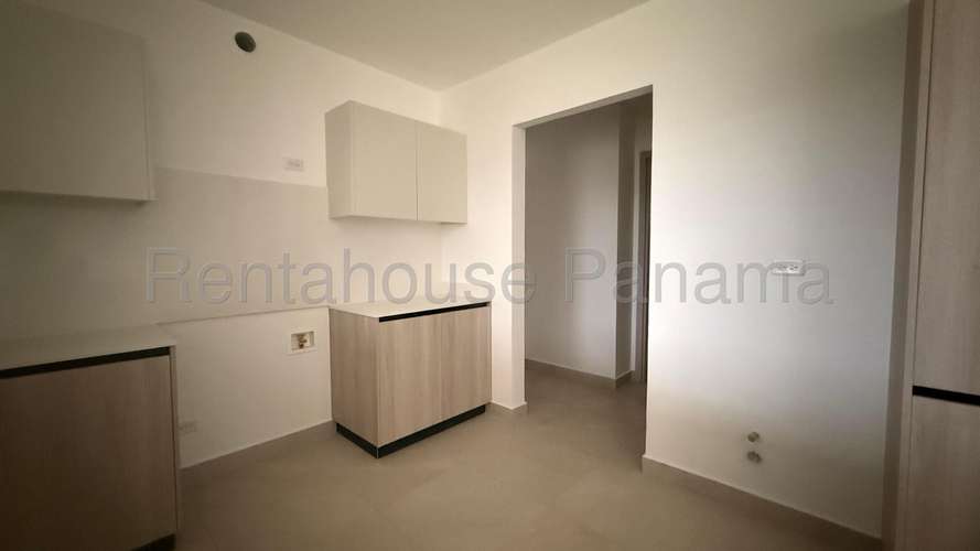 VENDO CASA EN PASEO DEL NORTE LC27-1101