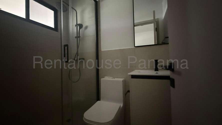 VENDO CASA EN PASEO DEL NORTE LC27-1101