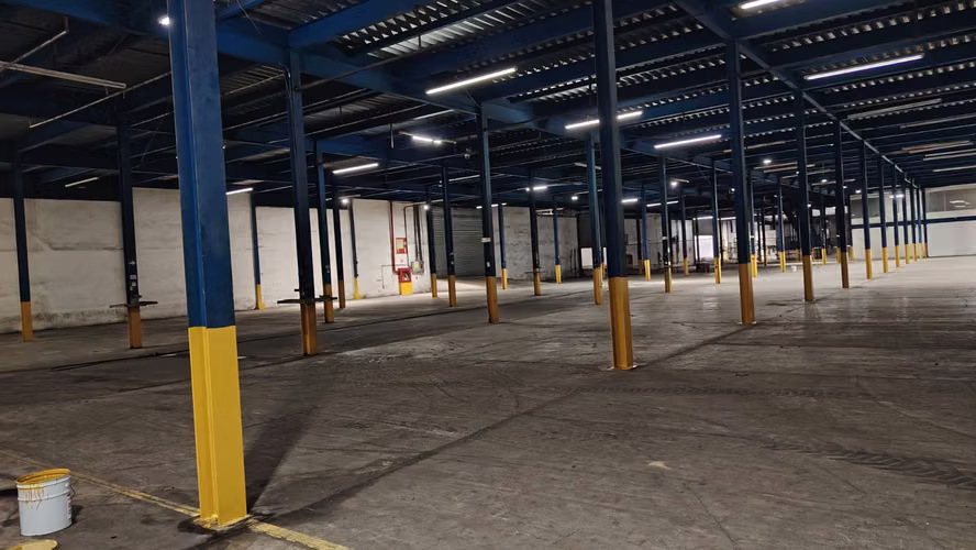 Alquiler de Bodega de 10000 m2 en Milla 8 - Imagen 7