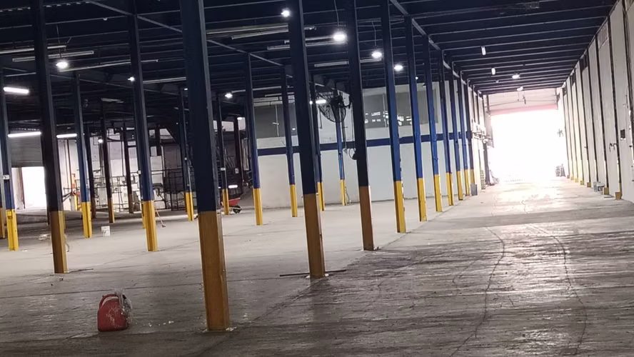 Alquiler de Bodega de 10000 m2 en Milla 8 - Imagen 6