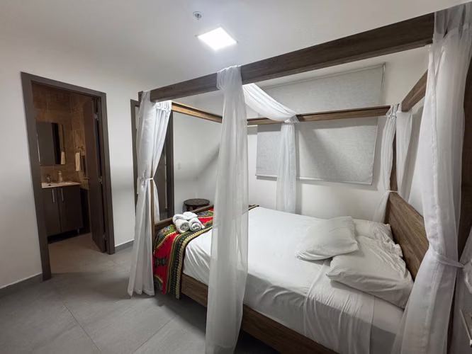 PENTHOUSE AMOBLADO EN EL CANGREJO | 145 M² | 3 HAB + SERVICIO  - Imagen 13