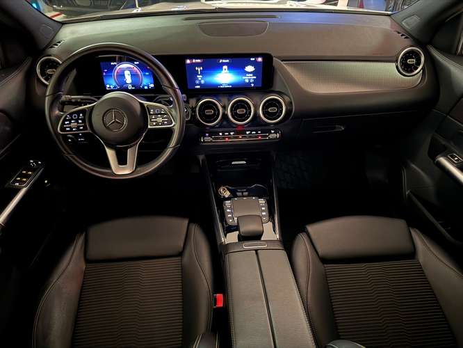 MERCEDES-BENZ GLA200 del 2020 - Imagen 14