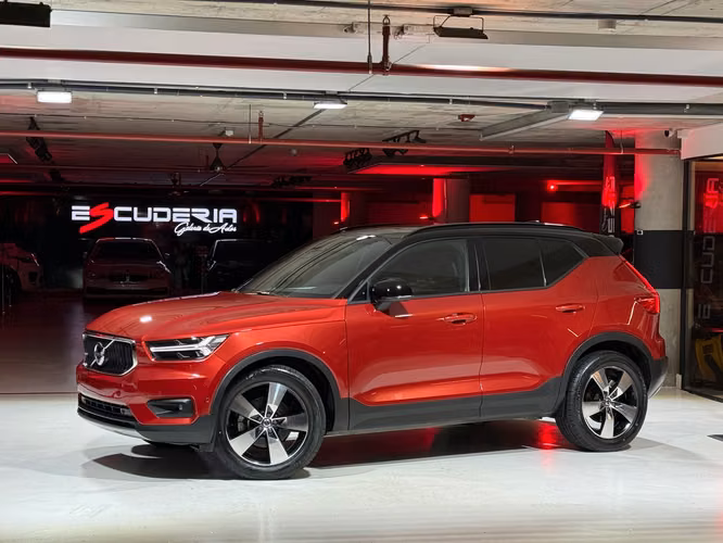 VOLVO XC40 T5 AWD 2018 - Imagen 1