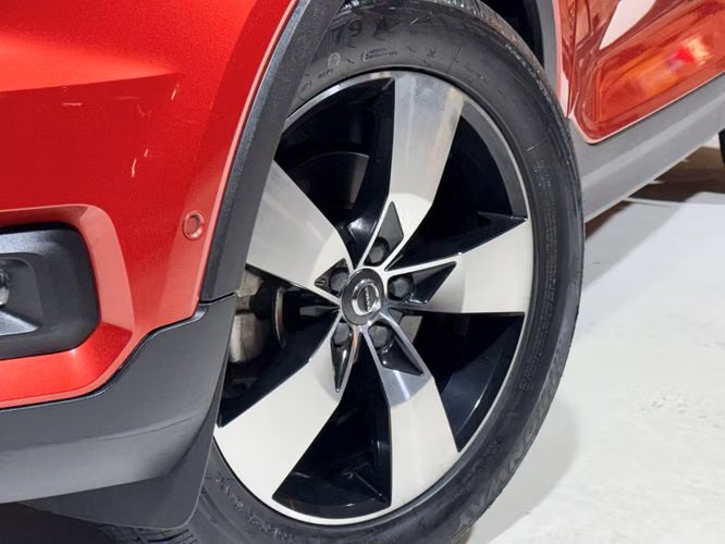 VOLVO XC40 T5 AWD 2018 - Imagen 5