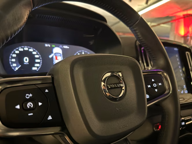 VOLVO XC40 T5 AWD 2018 - Imagen 11