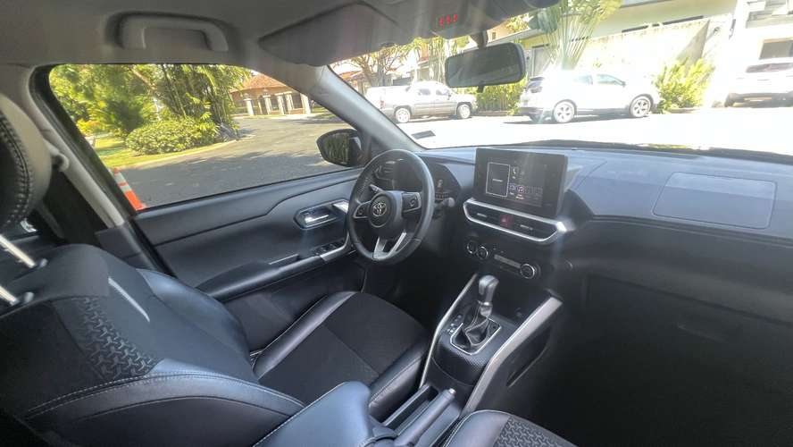 Vendo Toyota raize año 2025 automático  - Imagen 10