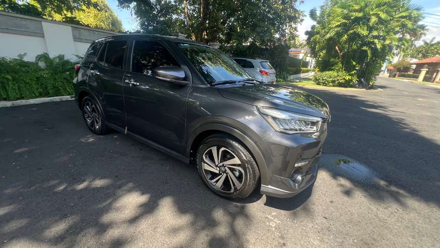 Vendo Toyota raize año 2025 automático  - Imagen 3