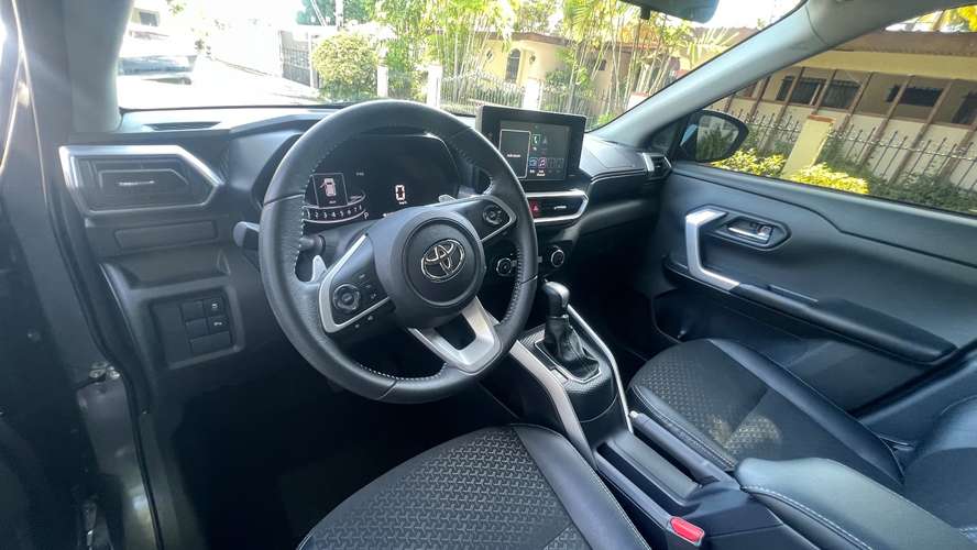 Vendo Toyota raize año 2025 automático  - Imagen 14