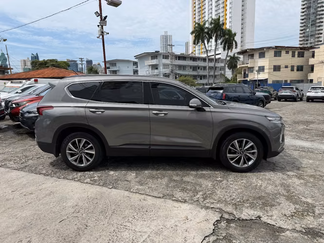 Hyundai Santa Fe 2019 - Imagen 4