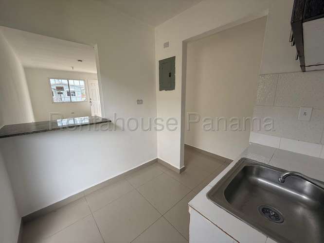 SE VENDE CASA EN VISTA ALEGRE YDU - Imagen 8