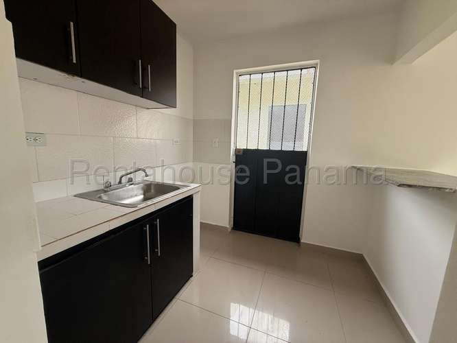 SE VENDE CASA EN VISTA ALEGRE YDU - Imagen 5
