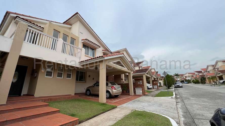 Vendo Casa de 286.97m2 en Brisas Del Golf BRISAS HEIGHTS 26-3087SRZ