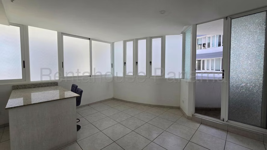 Venta de Apartamento en Avenida Balboa Ph Bay View KF - Imagen 2