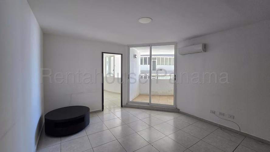 Apartment for sale on Avenida Balboa Ph Bay View KF