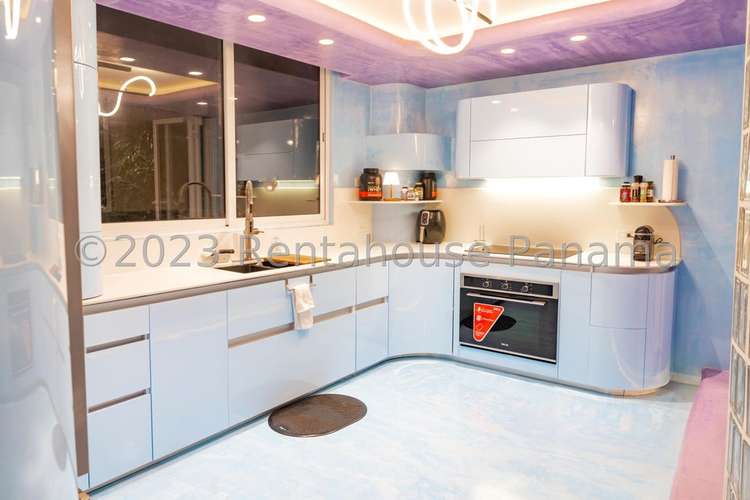 Venta de Apartamento de 2 niveles
