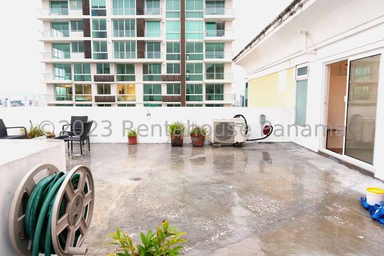 Venta de Apartamento de 2 niveles
