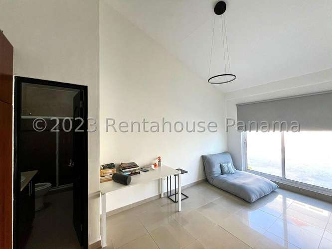 Venta de Apartamento de 2 niveles