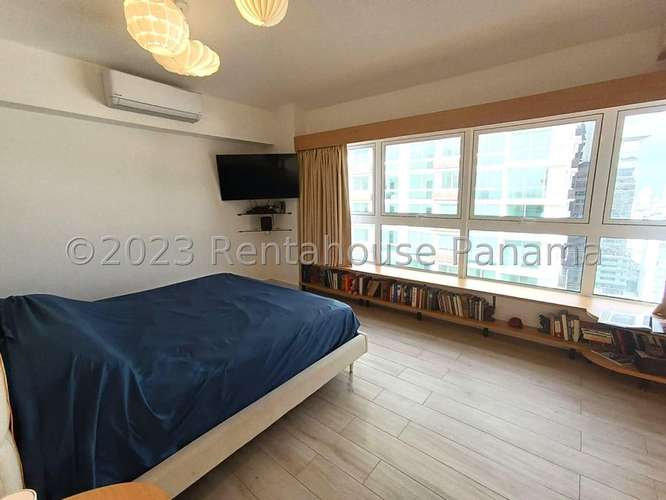 Venta de Apartamento de 2 niveles