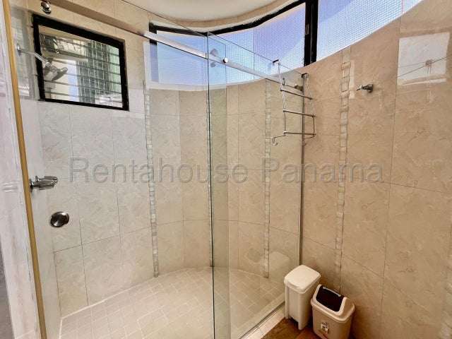 Venta de Apartamento en Obarrio, PH Buganvilla 27LGG517
