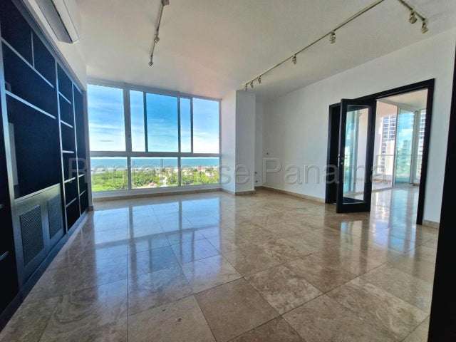 Venta de Apartamento en Coco del Mar, PH Puntarenas 26LGG140